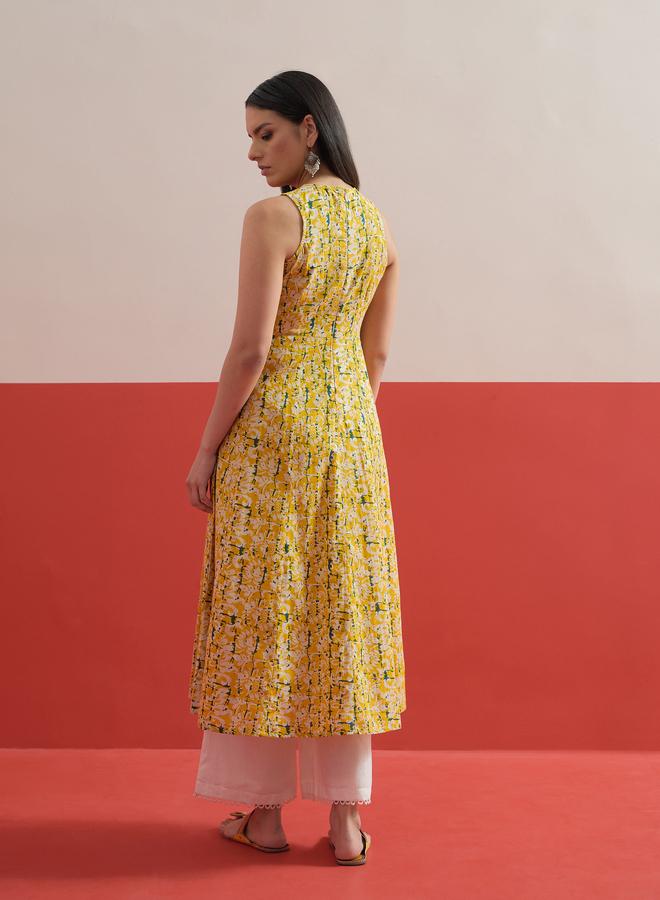 SASSAFRAS Yellow Floral Embroidered Sleeveless Kurta - Image 3