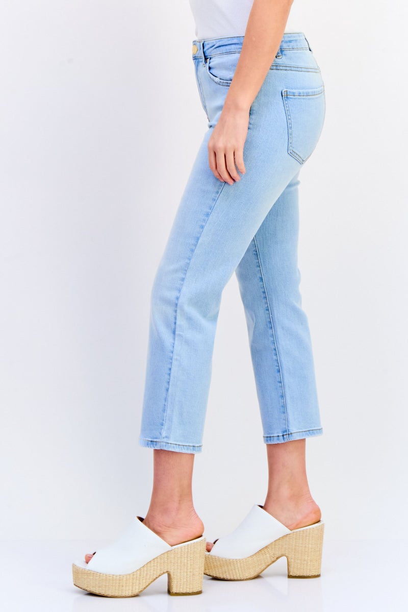ONLY Women Regular Fit Washed Stretchable Crop Denim, Light Blue - Image 2