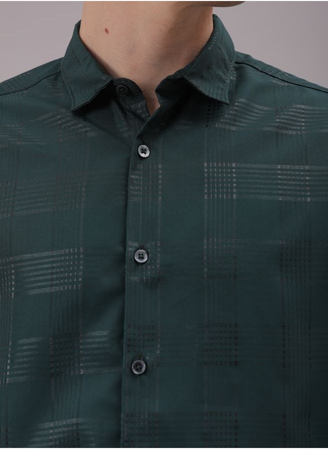 The Indian Garage Co Men Slim Fit Solid Full Sleeves Cutaway Collar Party Wear Shirt  - Image 4
