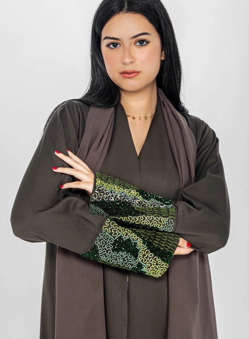 آرا عباية مفتوحة بتطريز على الأكمام - Image 4