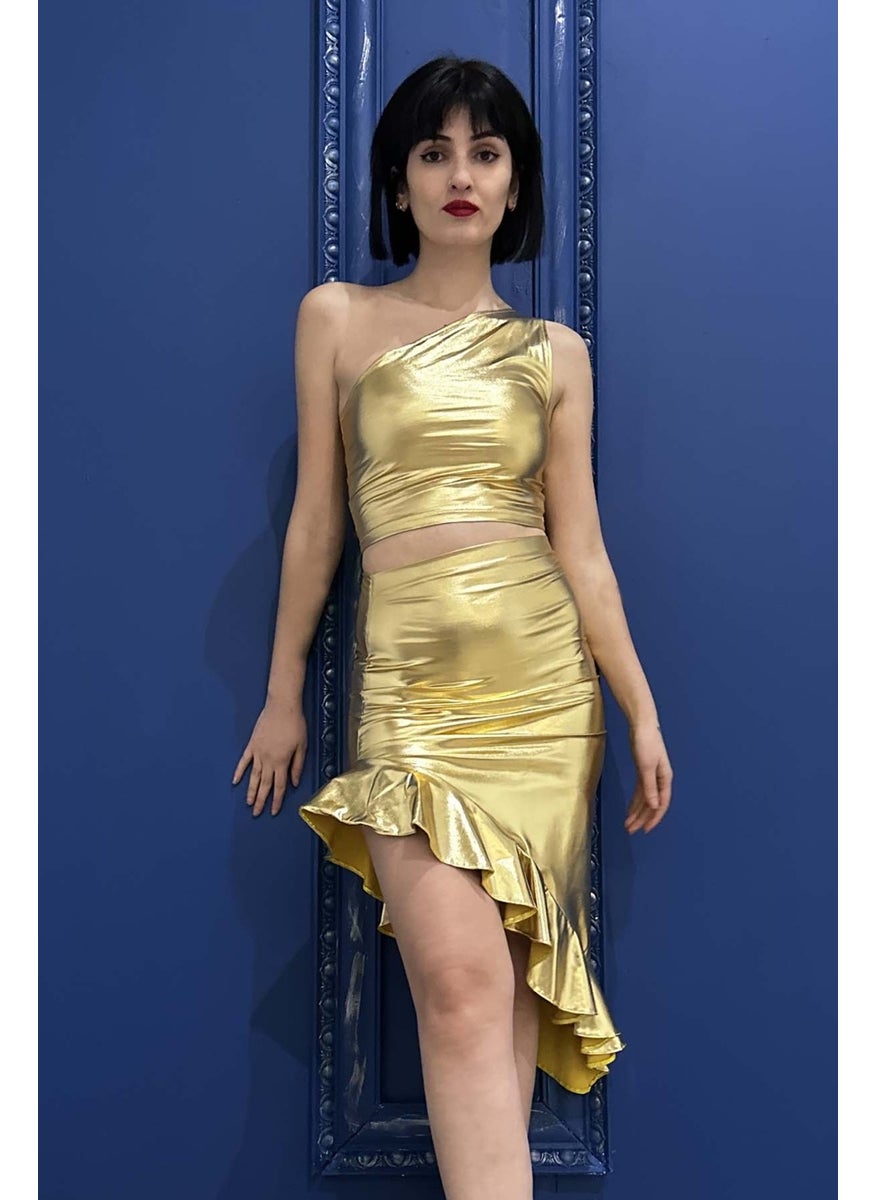 Due Stelle Gold Metallic One Shoulder Crop Top  - Image 2