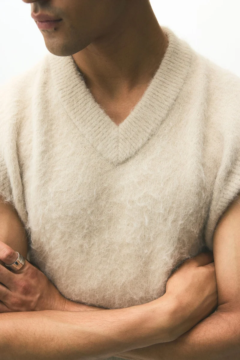 H&M Loose Fit Fluffy sweater vest