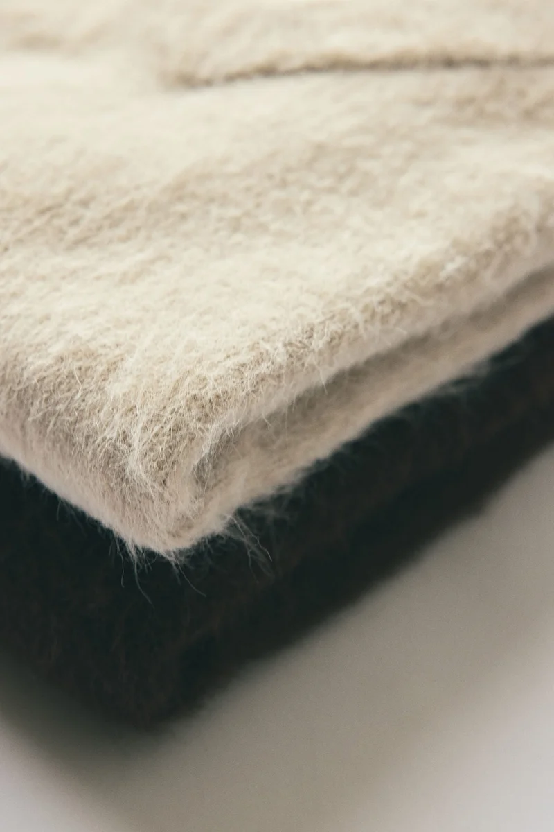 H&M  Loose Fit Fluffy sweater vest for Men | Best Price UAE