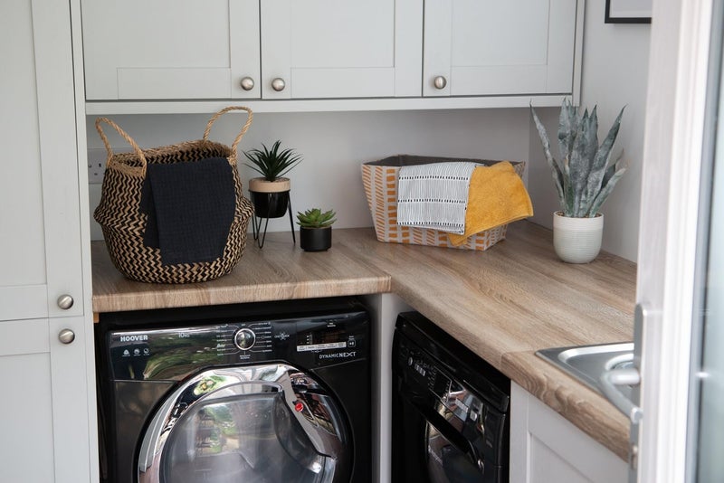 d-c-fix 346-8104 Decorative Self-Adhesive Film, Sanremo Oak, 26" x 78" Roll - Image 3