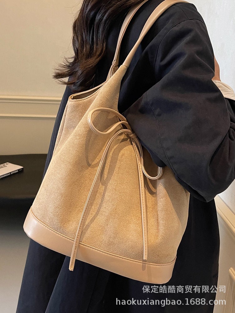 South Korea Suede Portable Commuter Bag Women'S Fashionable Vintage Tote Bag Casual Large Capacity Underarm Bag - Image 5