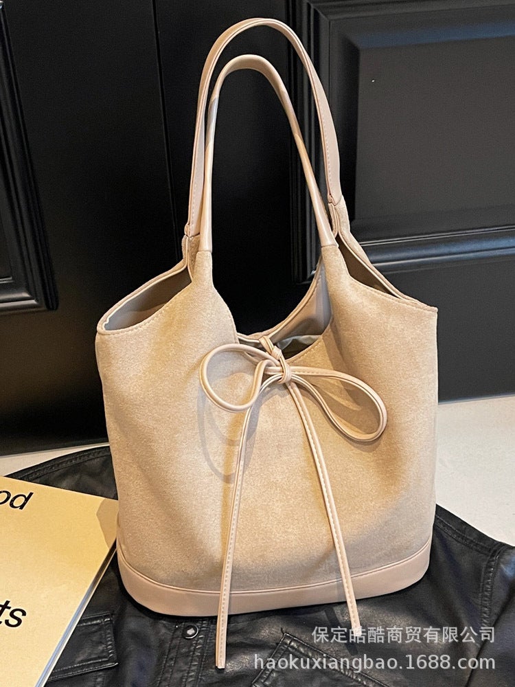 South Korea Suede Portable Commuter Bag Women'S Fashionable Vintage Tote Bag Casual Large Capacity Underarm Bag - Image 3