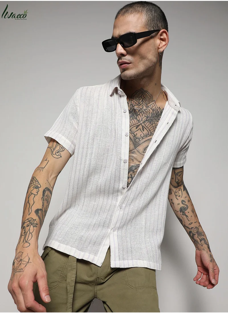 كامبوس سوترا Men's White & Lavender Unbalanced Striped Woven Shirt
