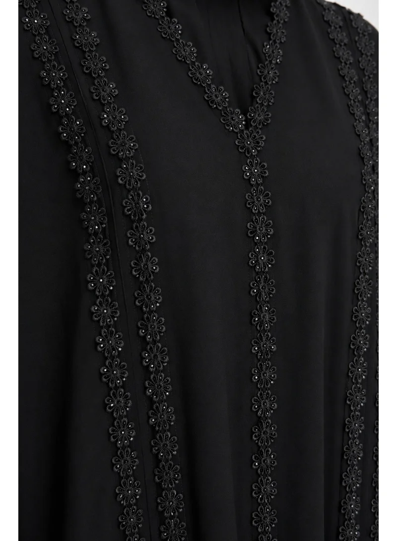 Reem Abayas Women's Abaya Embellished lace detail