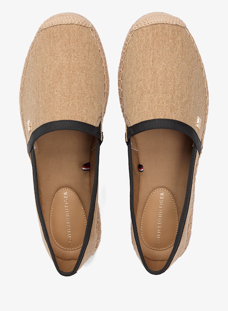 تومي هيلفيغر حذاء كاجوال سهل الارتداء من الإسبادريل - Image 5