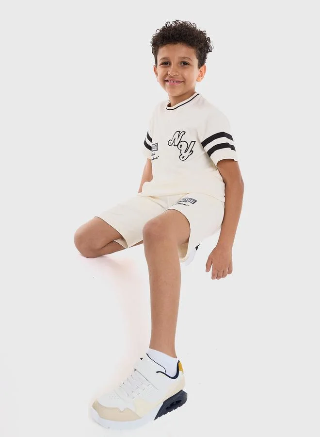 فكتور اند جين Victor And Jane Boys Cream Cotton Embroidered T-Shirt and Shorts Set