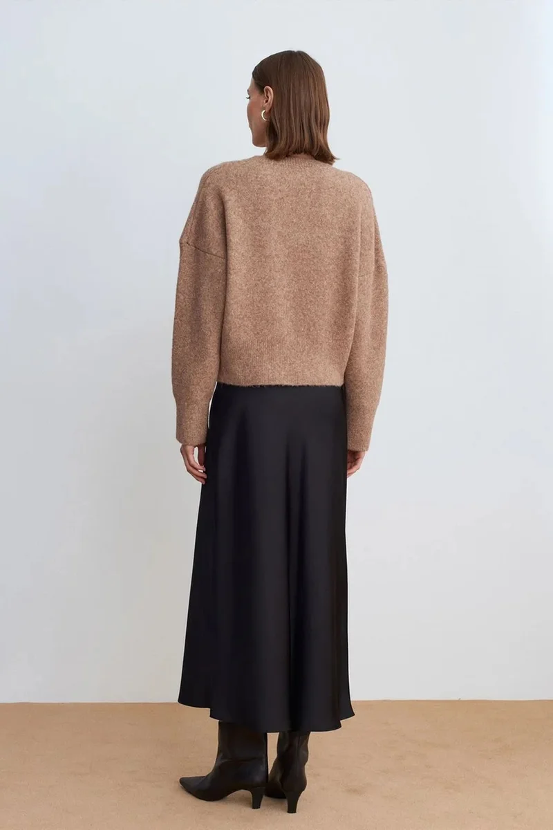 Dilvin Camel Brown DILVIN Women's V-neck Ribbed Knit Sweater for Women | Best Price UAE