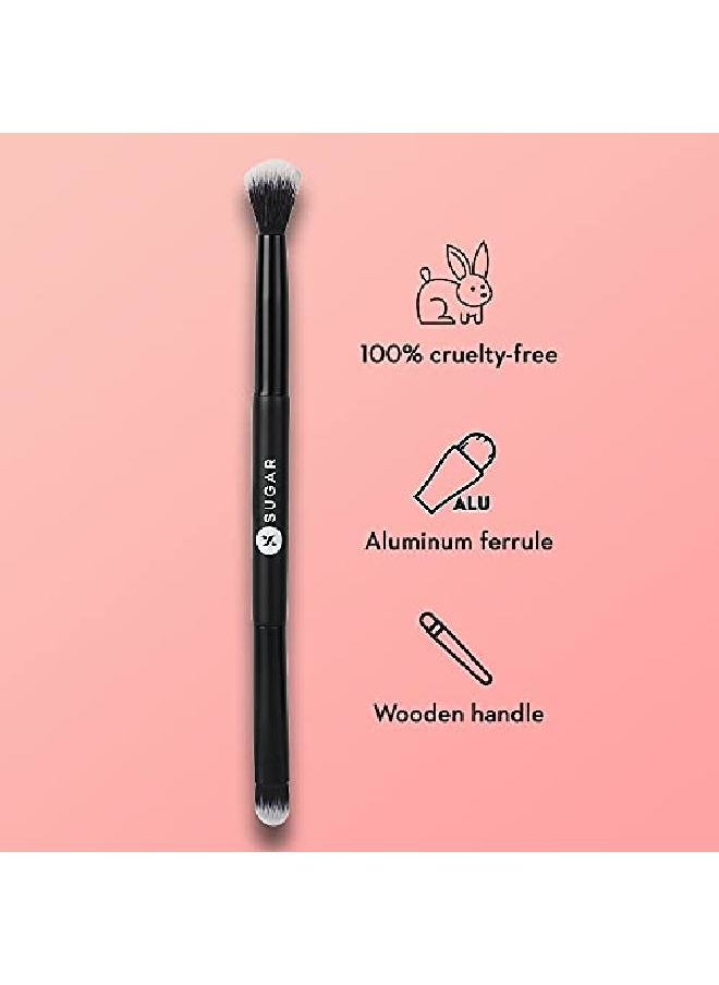 SUGAR Cosmetics Blend Trend 413 Flat + Round Xl Dual Eyeshadow Brush (Flat And Extra Round Tip) Synthetic Bristles And Wooden Handle  - Image 4