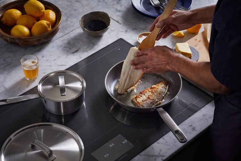 Fiskars Stainless Steel All Steel Frying Pan 28CM 1064745 - Image 4