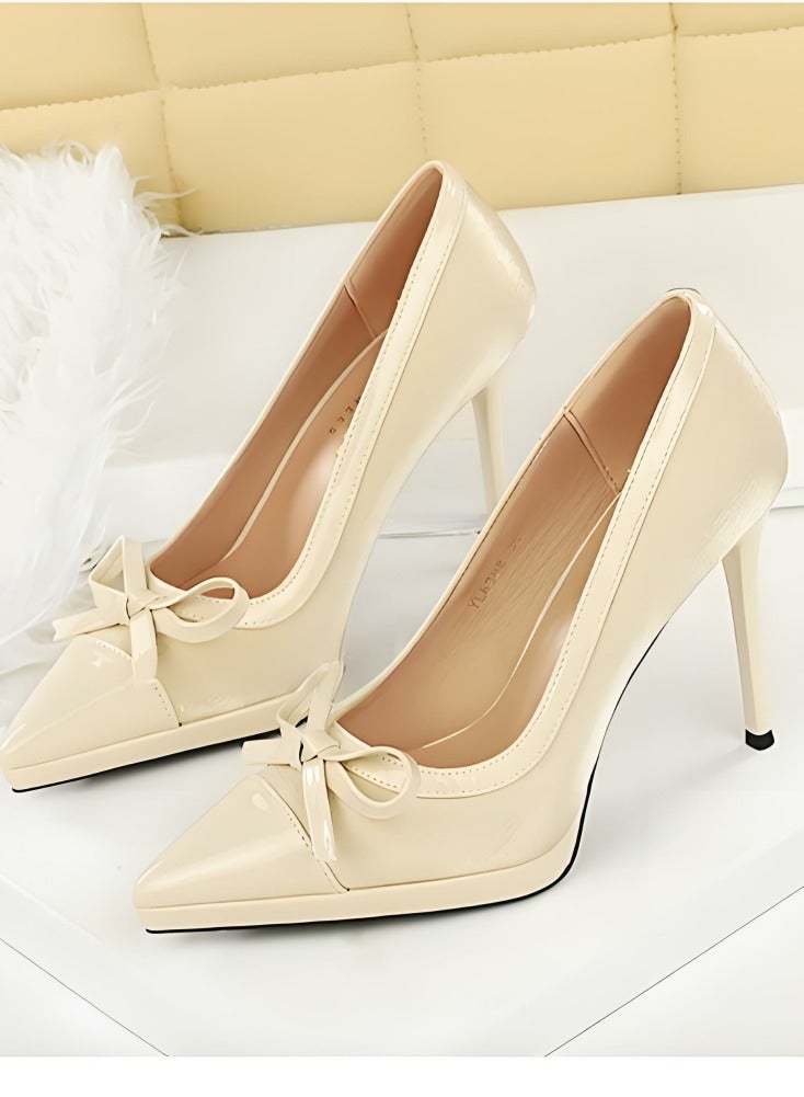 بيج تري مضخات النساء مغلقة إصبع القدم الكعب العالي مع القوس ديكور الشمبانيا 10.5CM - Image 1