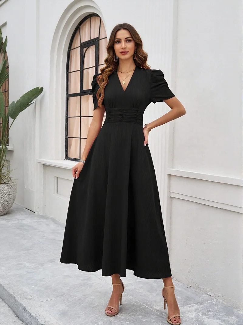 أوجيدر Black Fit And Flare Midi Dress