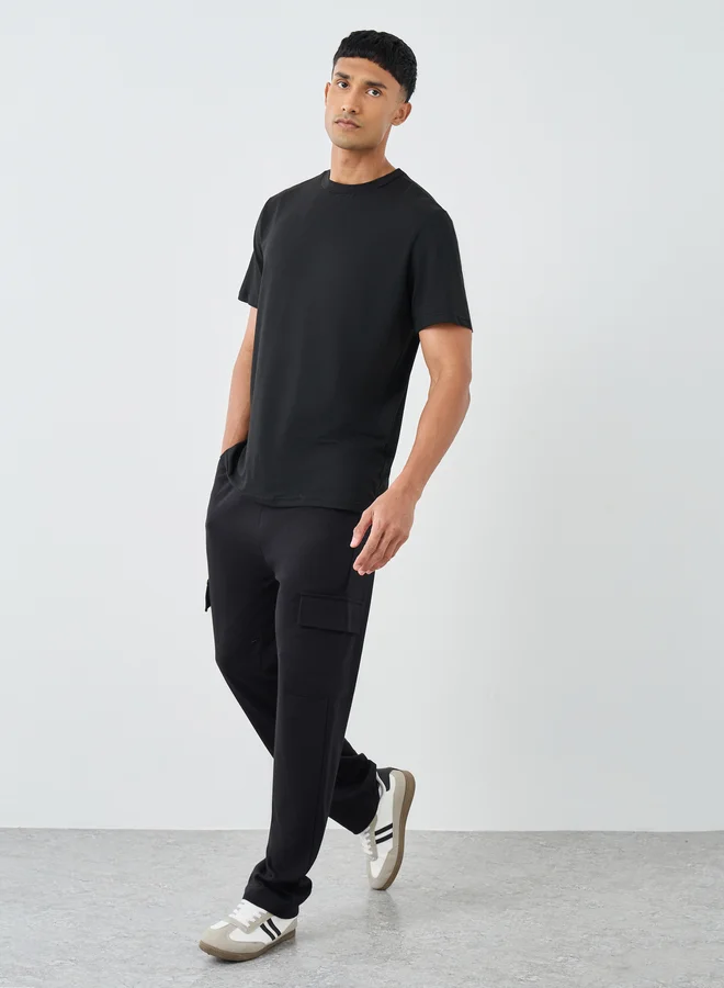 Styli Styli Men Black Straight Fit Cargo Patch Pocket Joggers