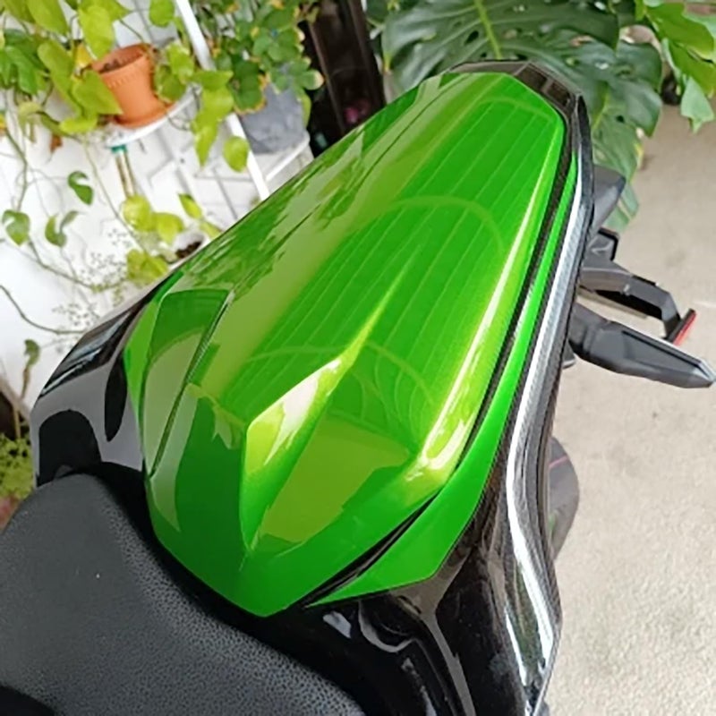 Lorababer غطاء المقعد الخلفي للدراجة النارية (Pillion Solo Seat Cowl Cover) مصنوع من البلاستيك الصلب ABS وجزء الذيل (Tail Section Fairing Cover) مناسب لدراجة كاواساكي Z H2/SE Z H-2 SE z h2 se (2020-2023) و Z900 Z 900 (2017-2023) (أخضر) - Image 1