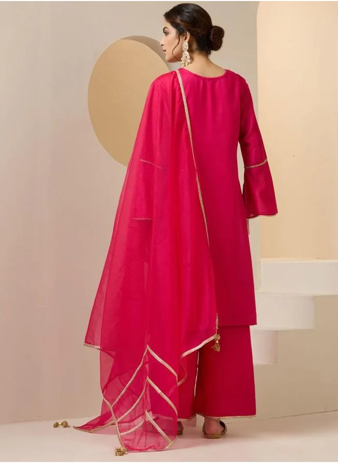 آي شين Three-Fourth Sleeve Women Pink Rayon Kurta Set with Embroidered pattern Tunic and Palazzo features a Round neckline and Three-Fourth Sleeve secured with Elastic closure and styled in Straight Fit ideal for Festive moments — crafted to elevate your special moments.