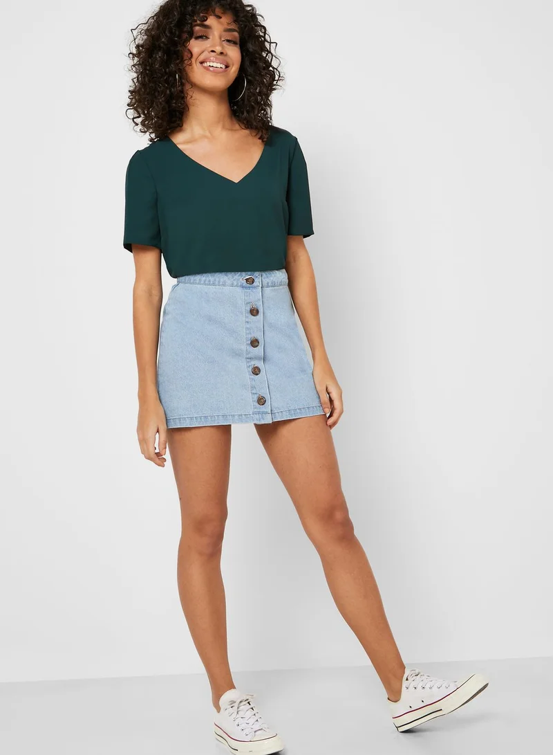FOREVER 21 V-Neck Short Sleeve Top