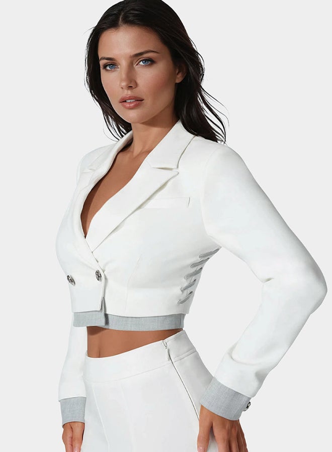 bebe بليزر قصير مزخرف بالعيون - Image 3