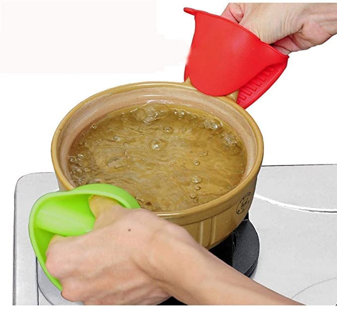 KIDINGTON Glass Oil Dispenser Bottle and Heat Resistant500 ML 2 PCS Bottle Silicone Microwave Oven Mitts Cooking Pinch Grips Glove Hot Pot Holder 1 Pair - Image 3