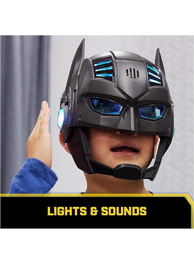 SPIN MASTER DC Comics, Armor-Up Batman Mask with Visor, 15+ Sounds & Phrases, Lights, Super Hero Costume, Kids Roleplay for Boys and Girls Ages 4+  - Image 3