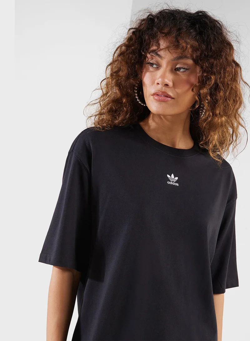 اديداس اوريجينالز تيشيرت بوي فريند اسينشال