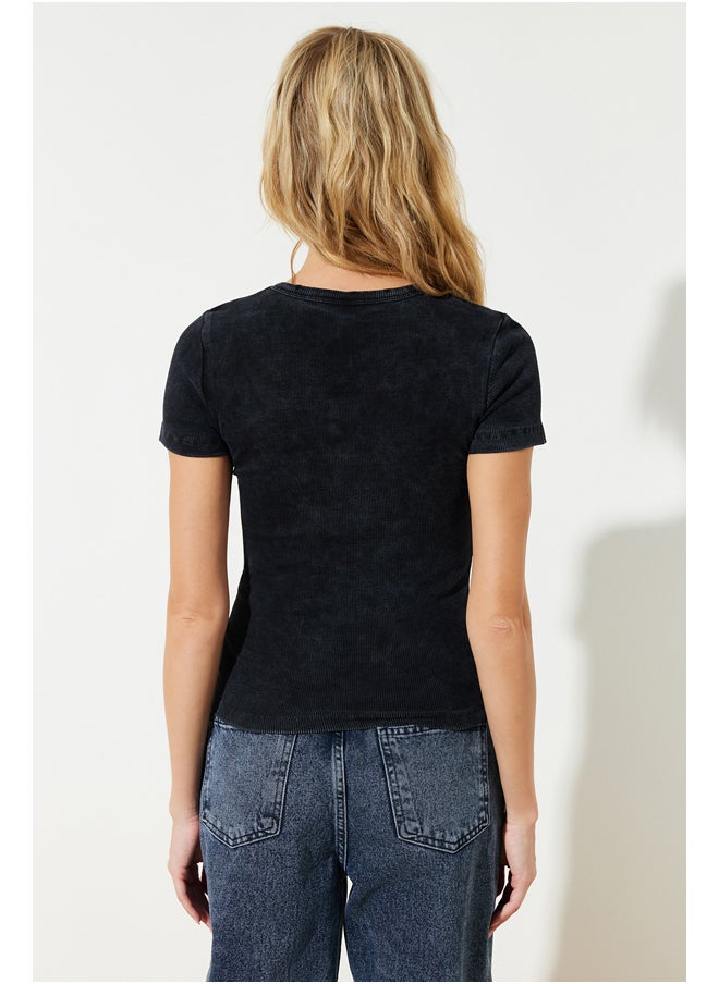 trendyol - Black Faded/Faded Effect Basic Ribbed Cotton Stretch Knit T-Shirt TWOSS24TS00000 - Image 1