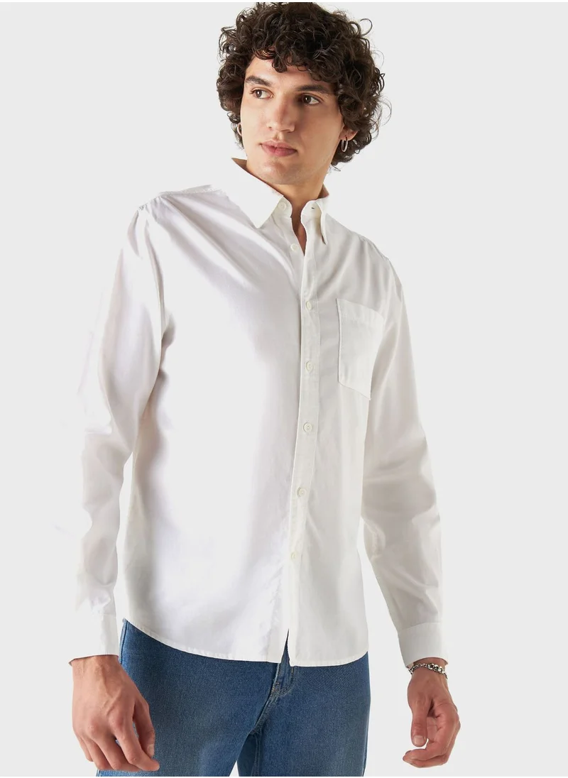 لي كوبر Essentials  Regular
  Fit Shirts