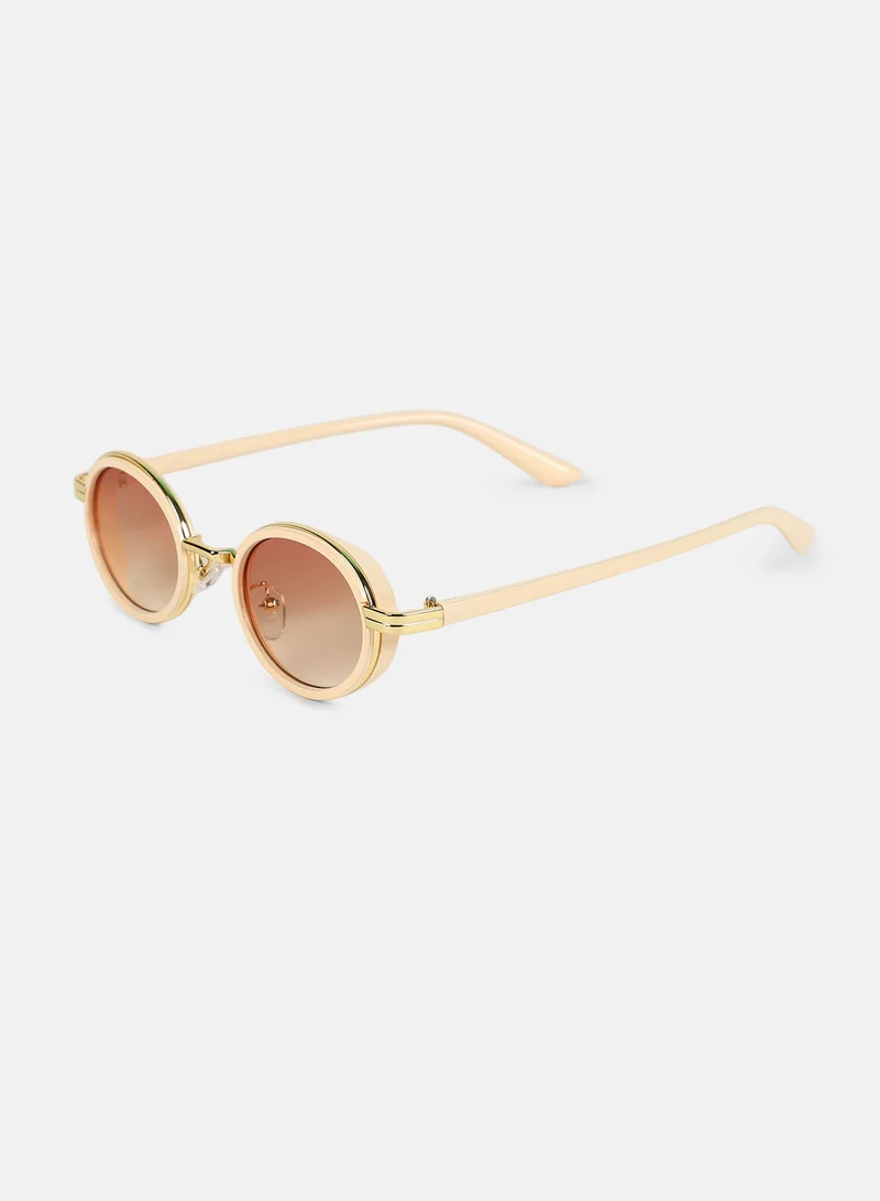 صوص هاوت Haute Sauce Women's The Malibu Block Oval Sunglass For Casual Wear | One-Size | Off-White Alloy Frame | Ash Brown Gradient Polarized Lens | Full Rim | Eyewear For Woman & Girls