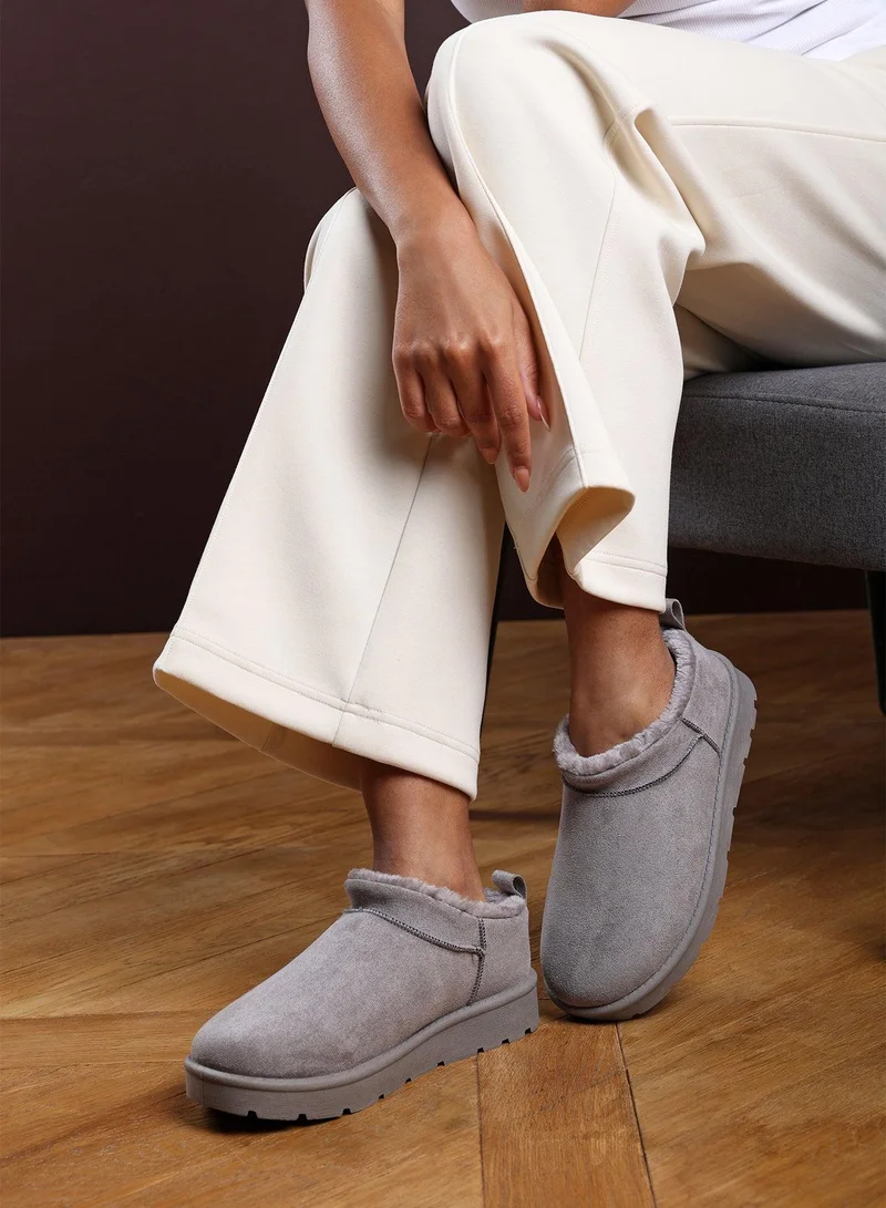 ويرز ذات فروم Saskia' Cosy Fur Lined Micro Dipped Heel Boot