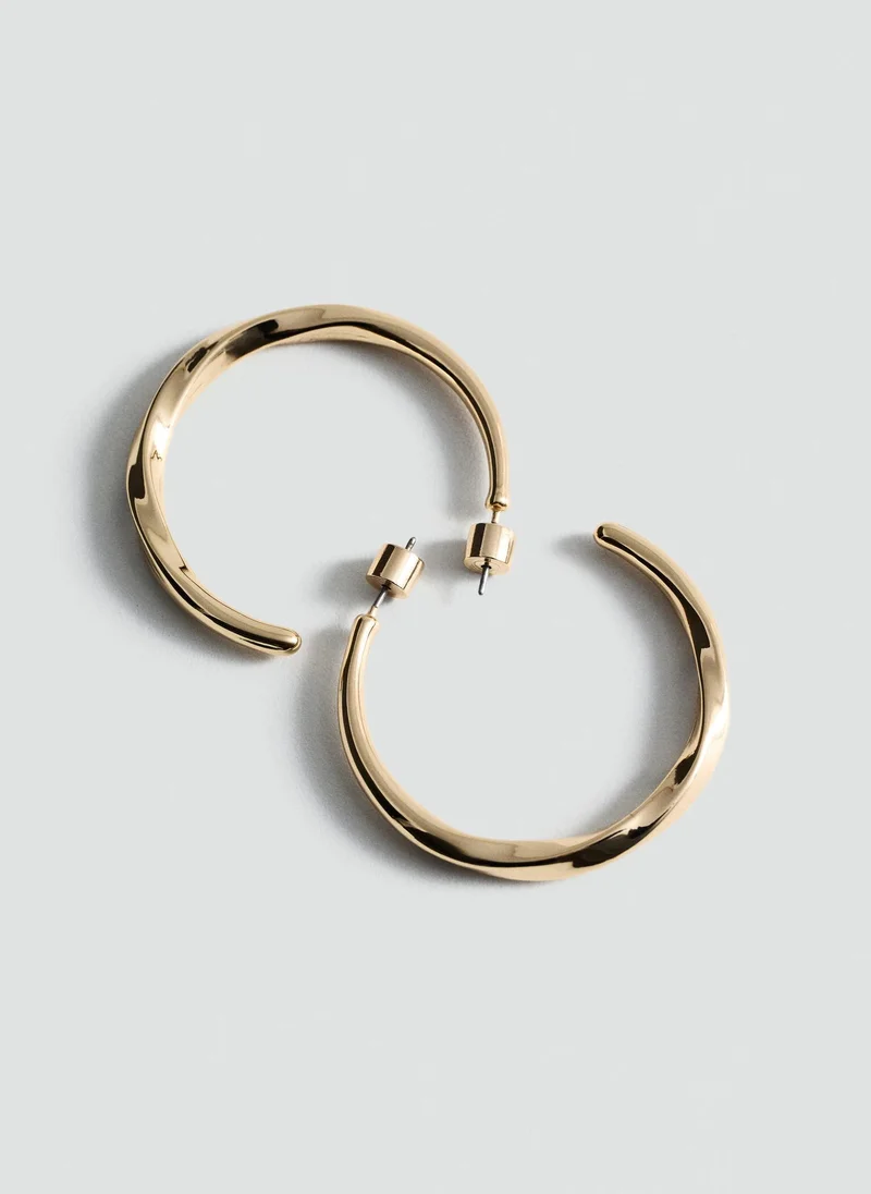 مانجو Twisted Hoop Earrings