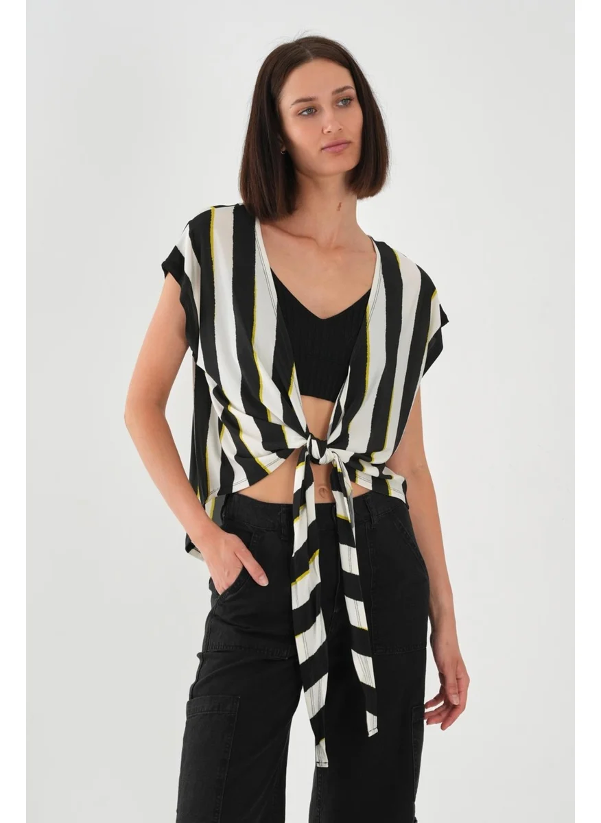 Alexander Gardi Alexandergardi Front Tie Patterned Blouse