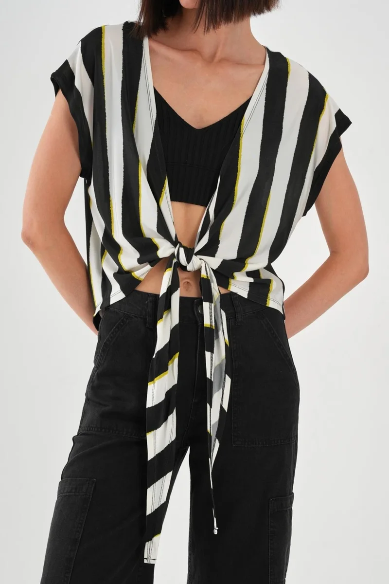 Alexander Gardi Alexandergardi Front Tie Patterned Blouse