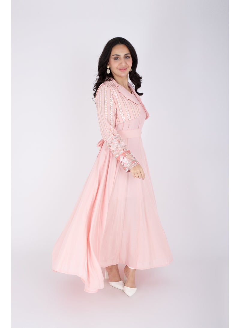 اكسا فستان مطرز بنقوش عصرية قطعتين لون وردي - Image 3