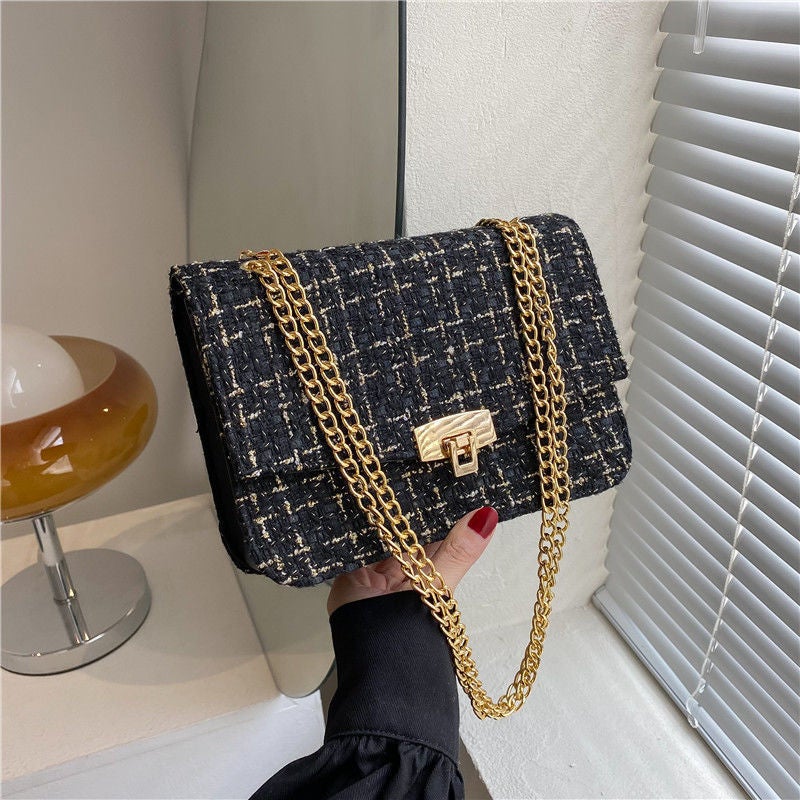 Trendy Niche Design Woolen Small Square Bag For Women, New Fashion Simple Versatile Chain Shoulder Crossbody Bag, Black - Image 4