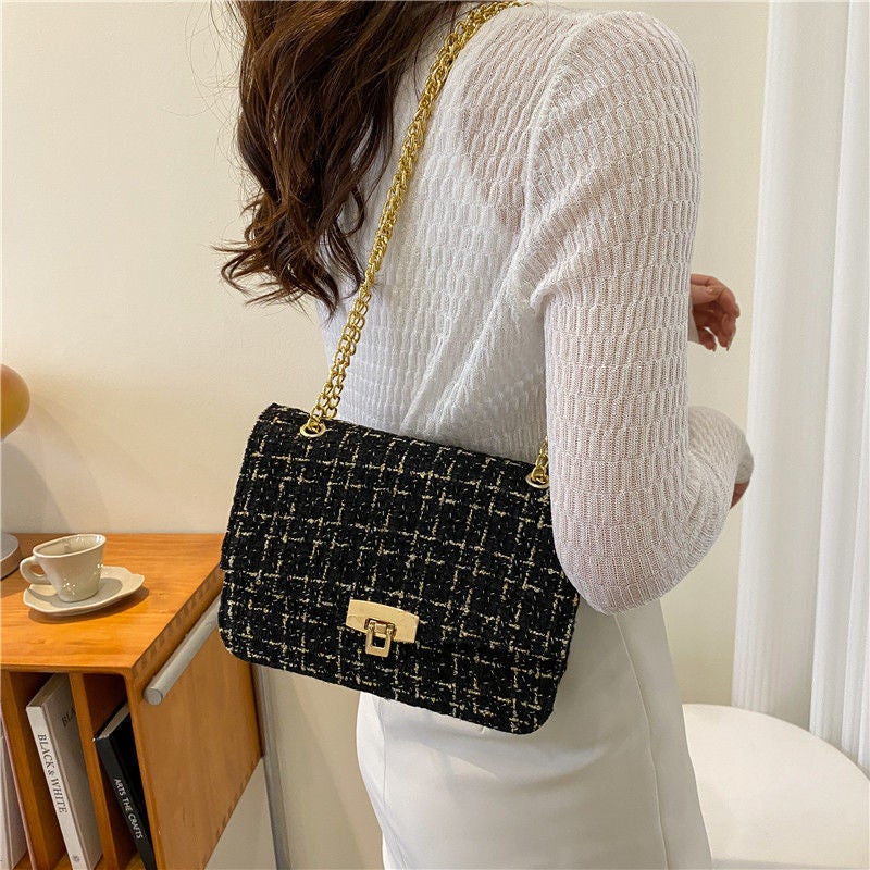 Trendy Niche Design Woolen Small Square Bag For Women, New Fashion Simple Versatile Chain Shoulder Crossbody Bag, Black - Image 5