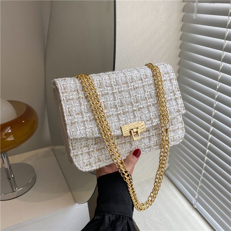 Trendy Niche Design Woolen Small Square Bag For Women, New Fashion Simple Versatile Chain Shoulder Crossbody Bag, Black - Image 3