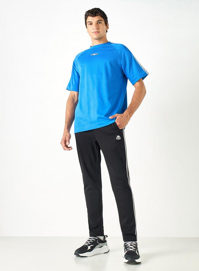 كابا تيشيرت بياقة ضيقة وأكمام مغايرة وطبعات من كابا - Image 2