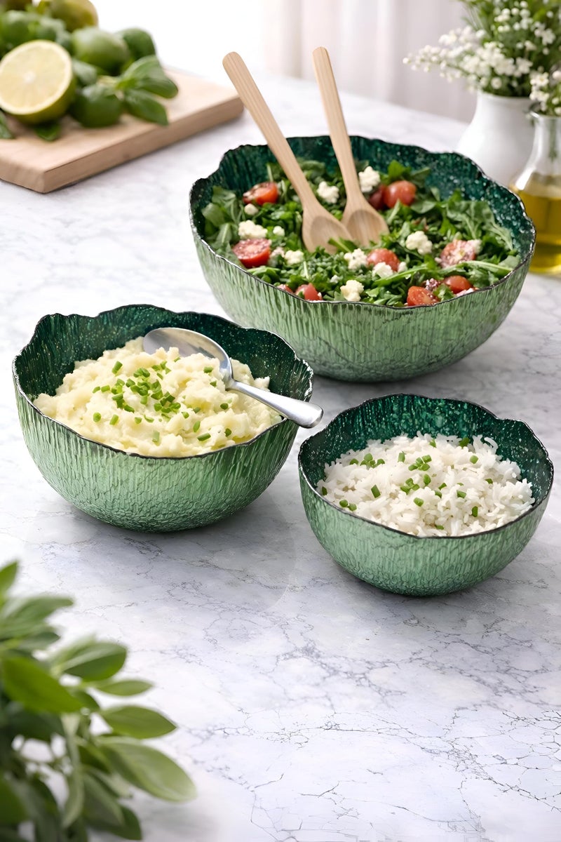 Luxurious Tableware - Three-piece green glass bowl set, each crafted for soups, salads, popcorn, fruit, vegetables or snacks; adds a sumptuous yet minimal aesthetic that elevates dining experience. - Image 1