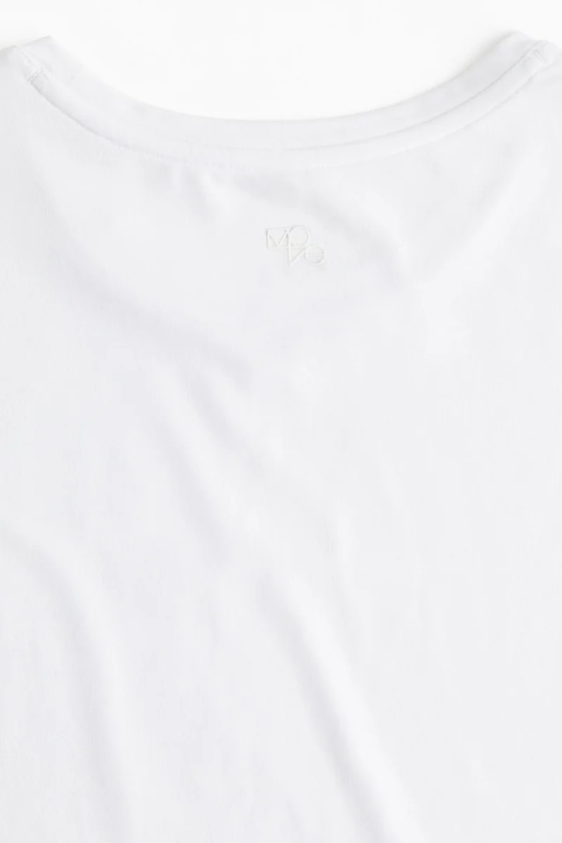 اتش اند ام Boxy-style sports top in DryMove™