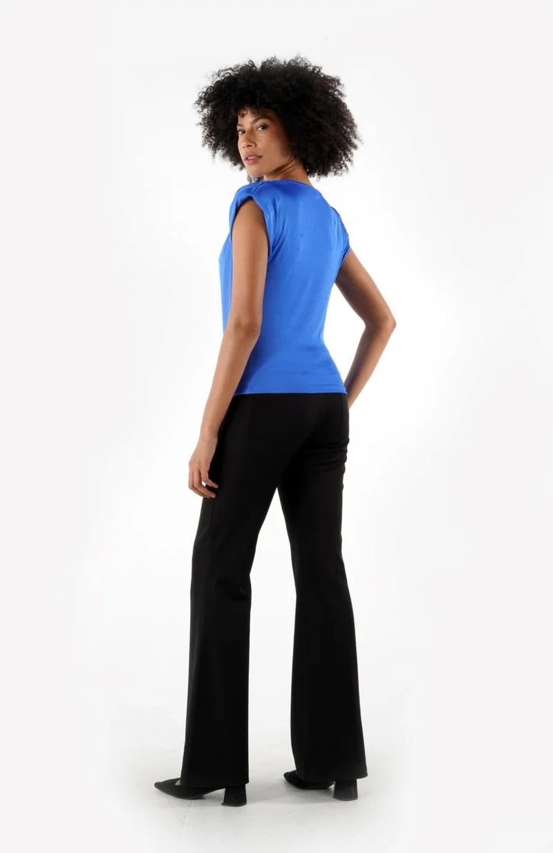 الكسندر جاردي Cowl Neck Padded Flowy Blouse (B24-0081)