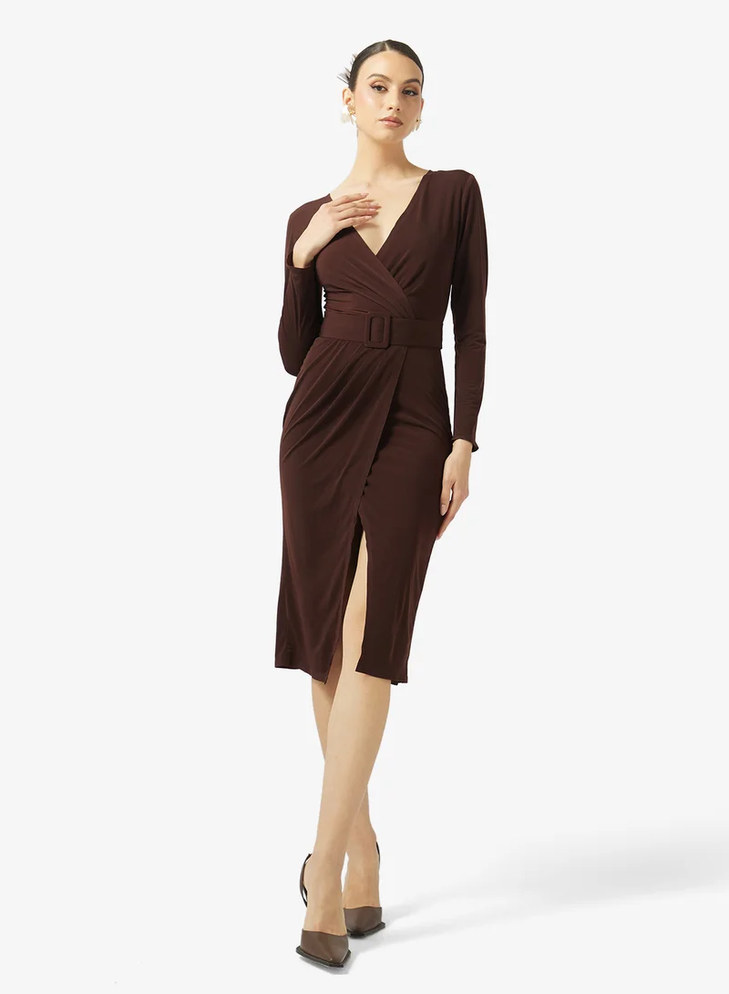 رينيه فستان ميدي بلف و تفاصيل حزام خصر