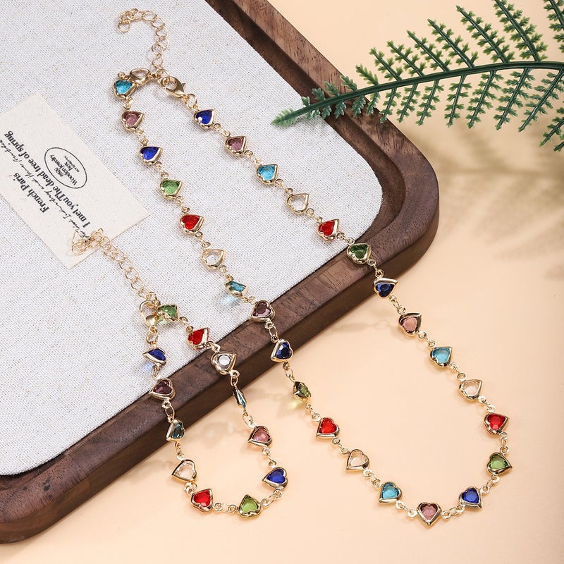Vintage Heart-Shaped Colorful Pendant Necklace - Light Luxury Minimalist Collarbone Chain for Women