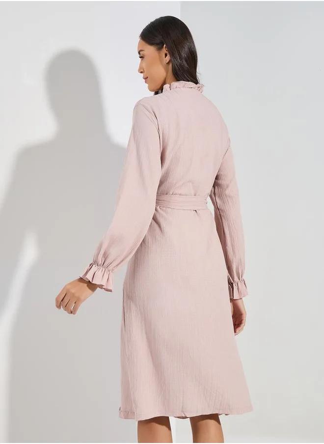 ستايلي Ruffle Detail Gathered Sleeve Robe