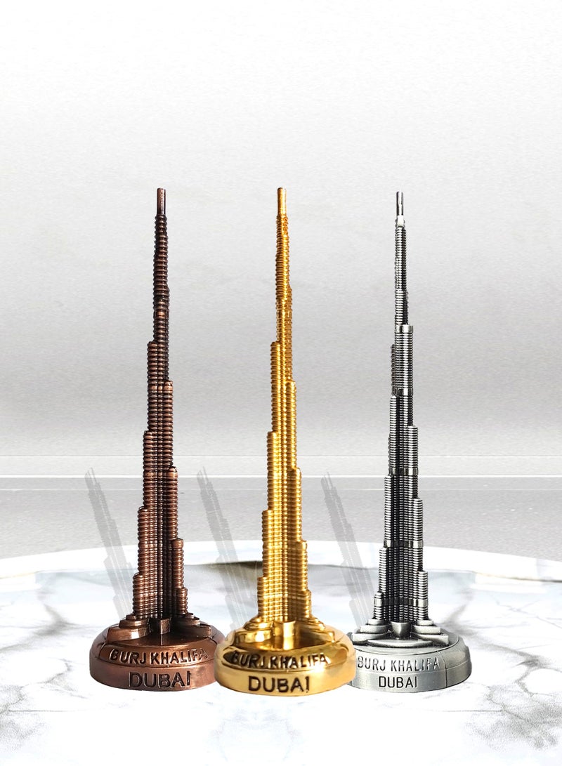 سوق الهدايا التذكارية، مجسمات معدنية لبرج خليفة، 3 قطع، 12 سم، متعددة الألوان، ذهبي، نحاسي، عتيق - Image 1