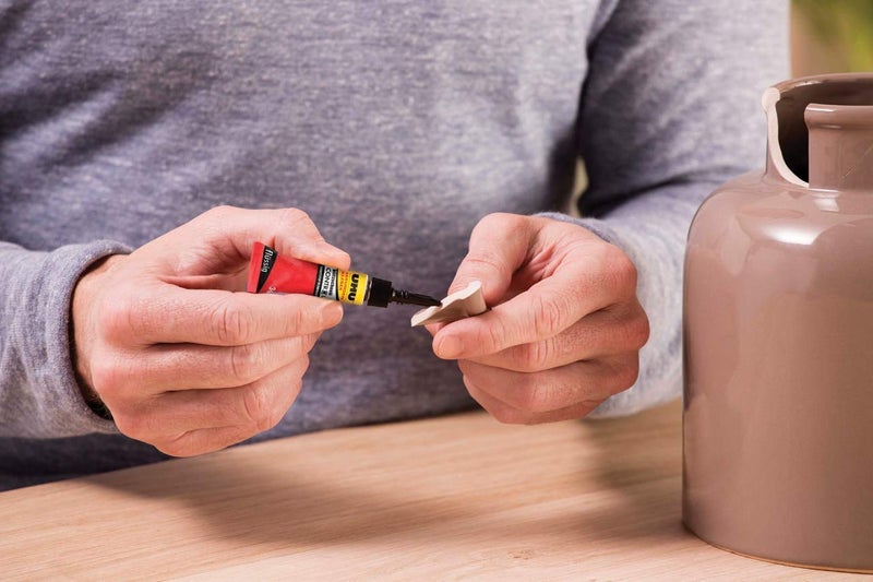 Uhu Super Glue Control, Extra Fast And Strong Liquid, Clean And Precise Application,No Spill Mechanism Tube, 3G, Transparent Local market compliant trusted quality - Image 4