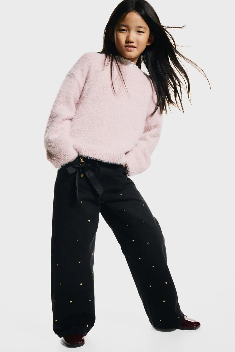 اتش اند ام بنطلون جينز واسع الساق بتفاصيل مطبوعة