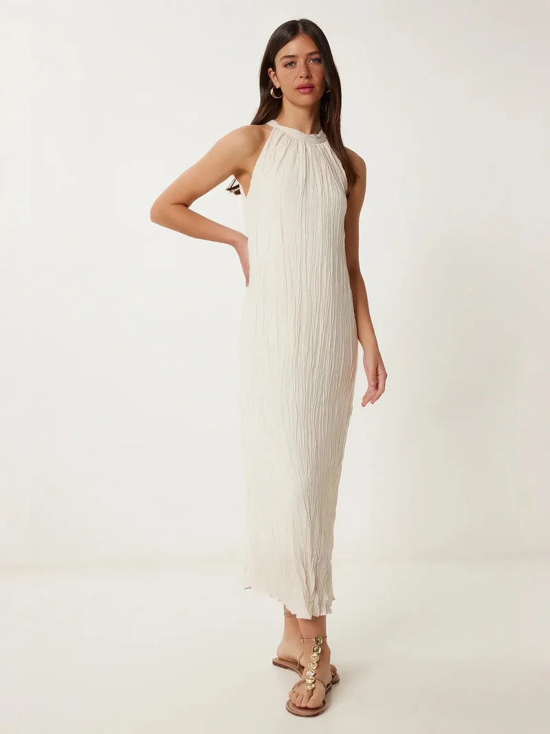 السعادة في إسطنبول ISTANBUL Textured Midi Dress with Halter Collar