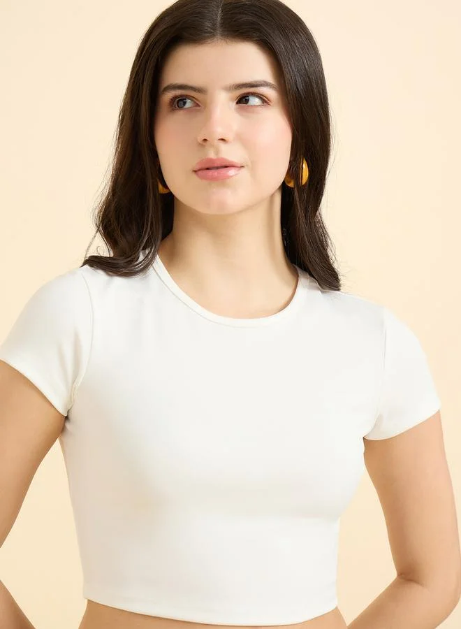 OUTZIDR White Basic Fitted Crop Top